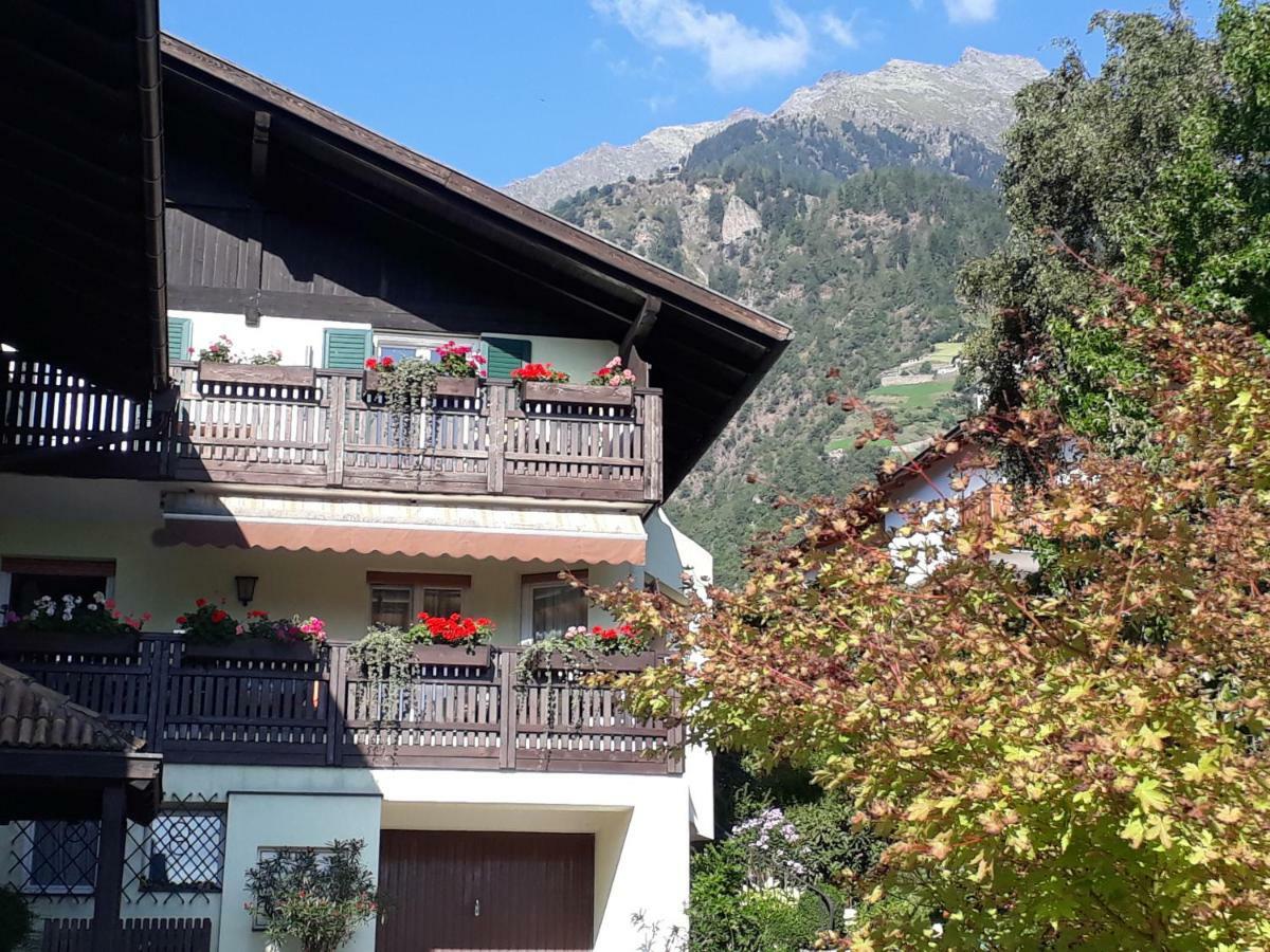 GRETL - Residence Parcines Exterior foto